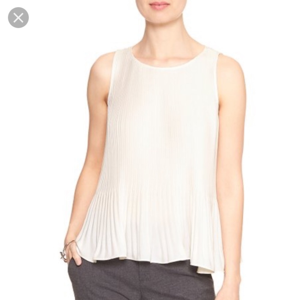 Banana Republic pleated tank